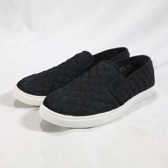 Mossimo Supply Co. Shoes - MOSSIMO SUPPLY CO. Wmns Quilted Puffer Slip On Shoes